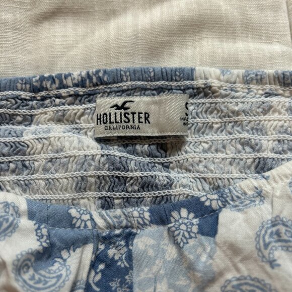 Hollister Blue Paisley Patterned Crop Top - Picture 2 of 6